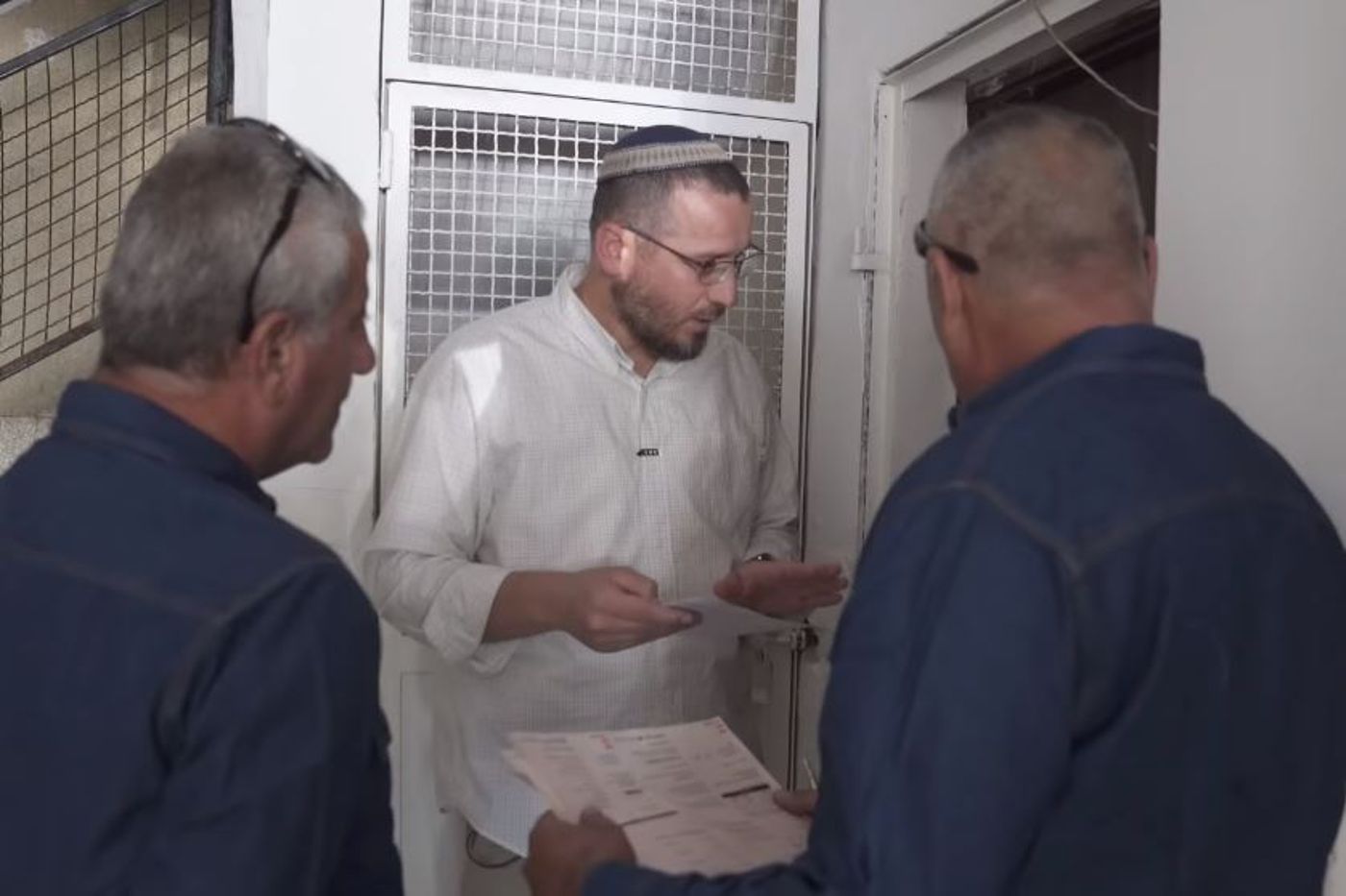 צפו: גובה החובות הסרוג של חברת החשמל: "עושים הכל כדי להמנע"