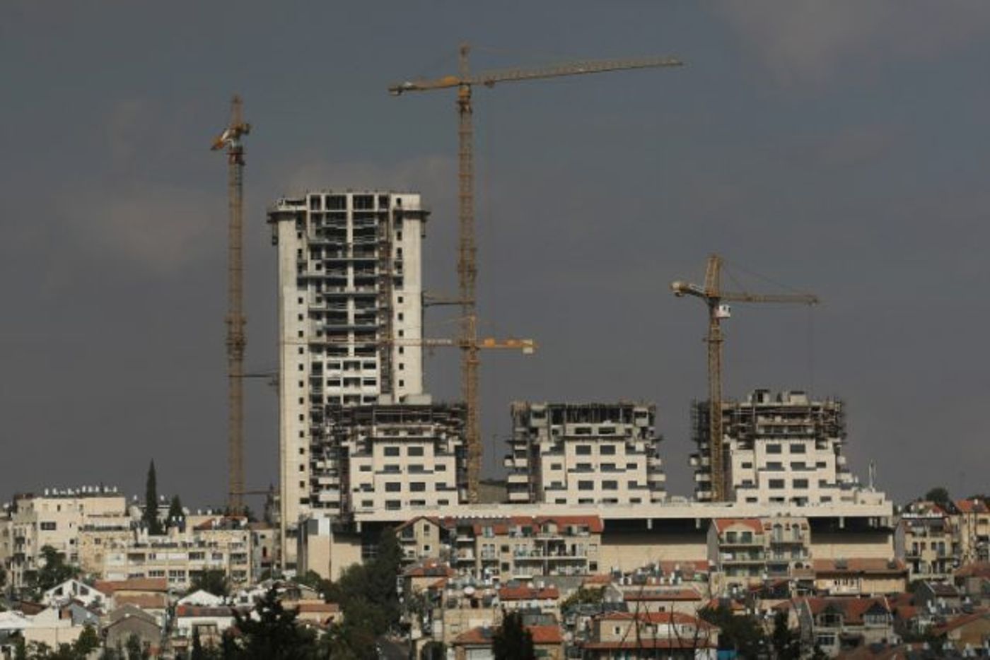 "איך אפשר לגור בבית שנבנה על דמו של אדם?"