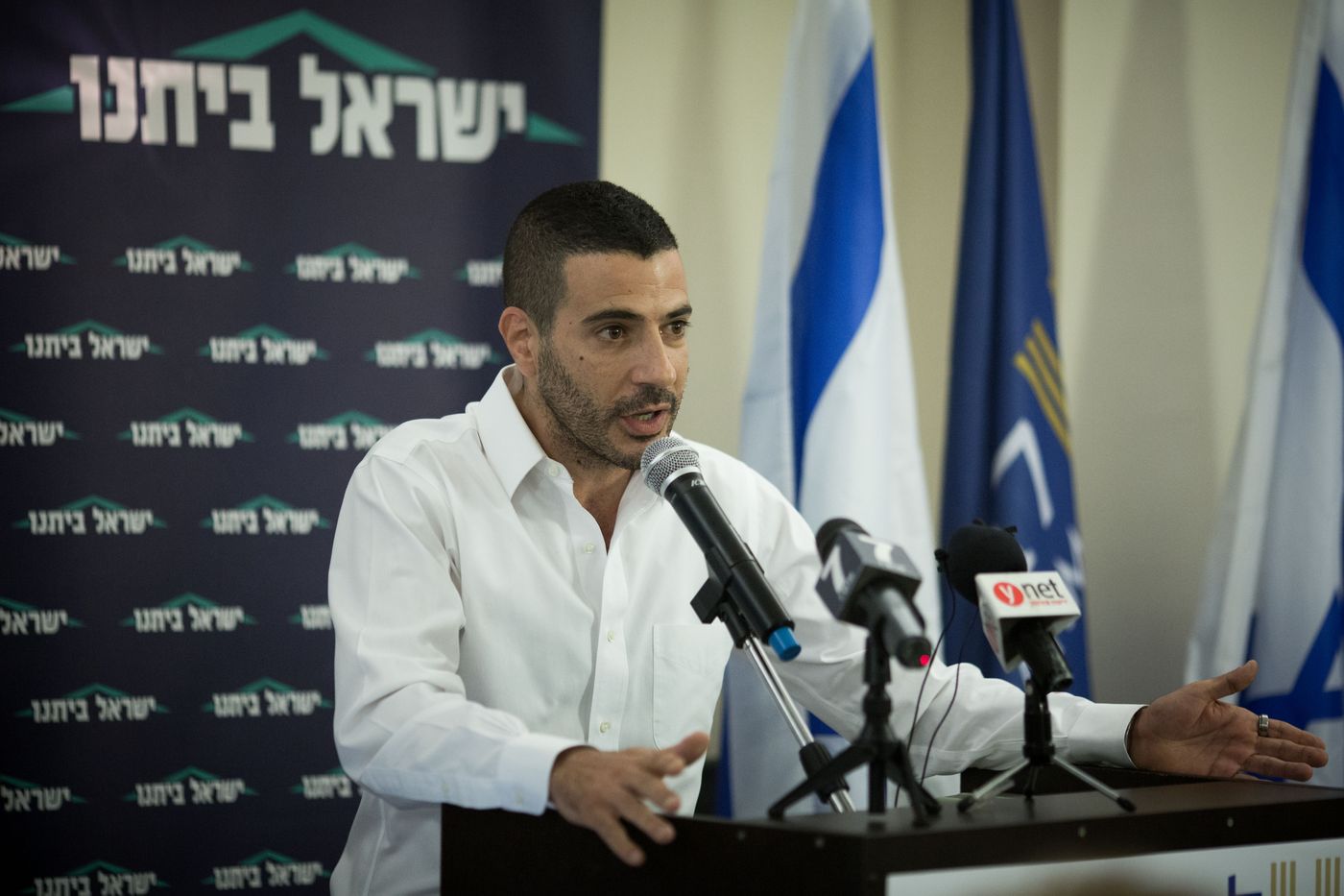 שרון גל על ליברמן: "אפס מאופס, רמבו צעצוע״