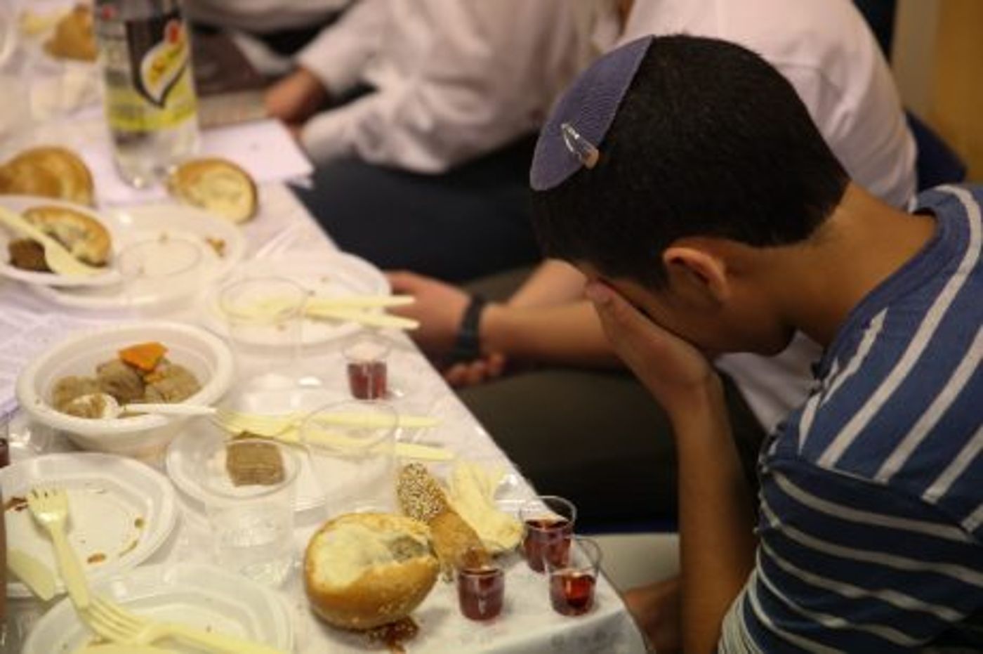 מרהיב: תיעוד מהטיש של האדמ"ור הציוני