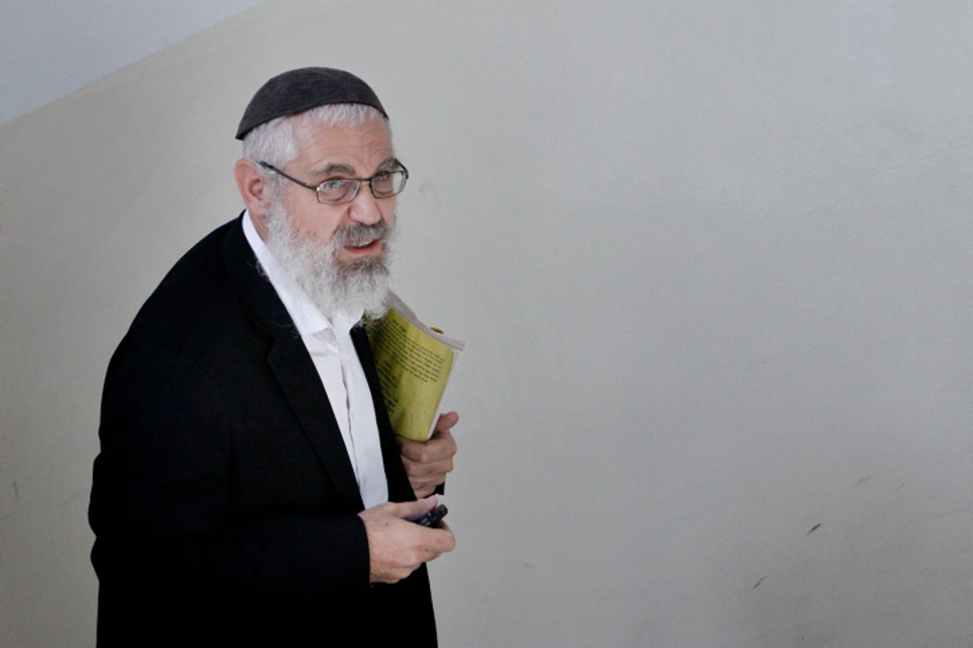 "לא צריך לכעוס רק על הרב מוטי אלון"