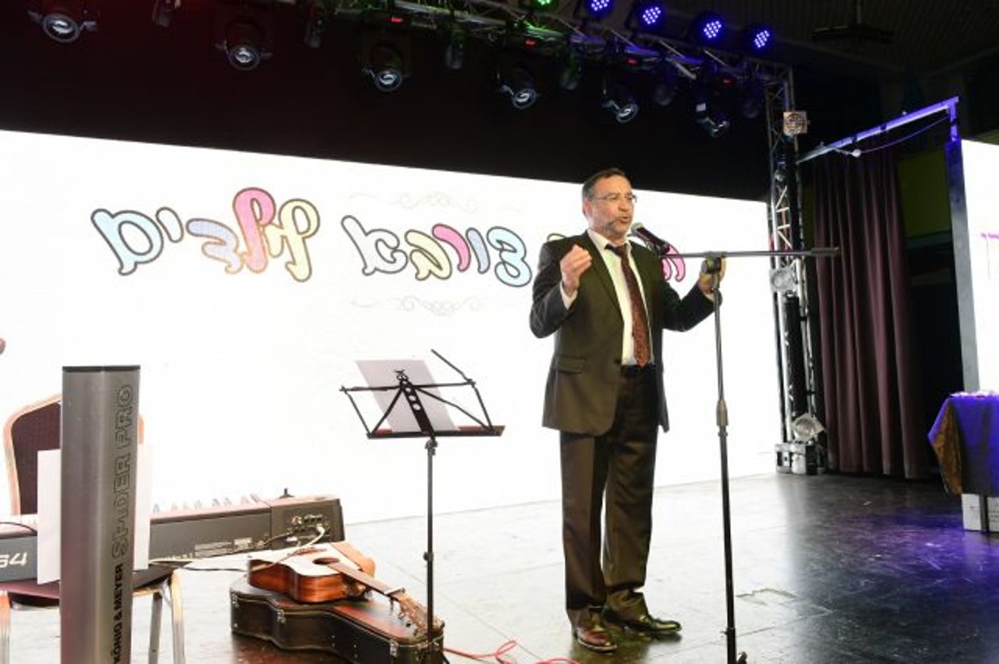 "עלינו לחזק את ההיכרות עם ההלכה כבר מינקות"