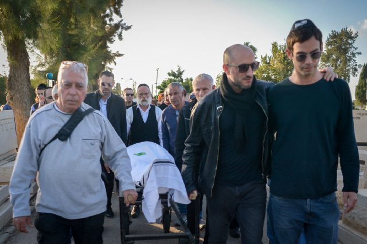 נפרדים מיגאל בשן