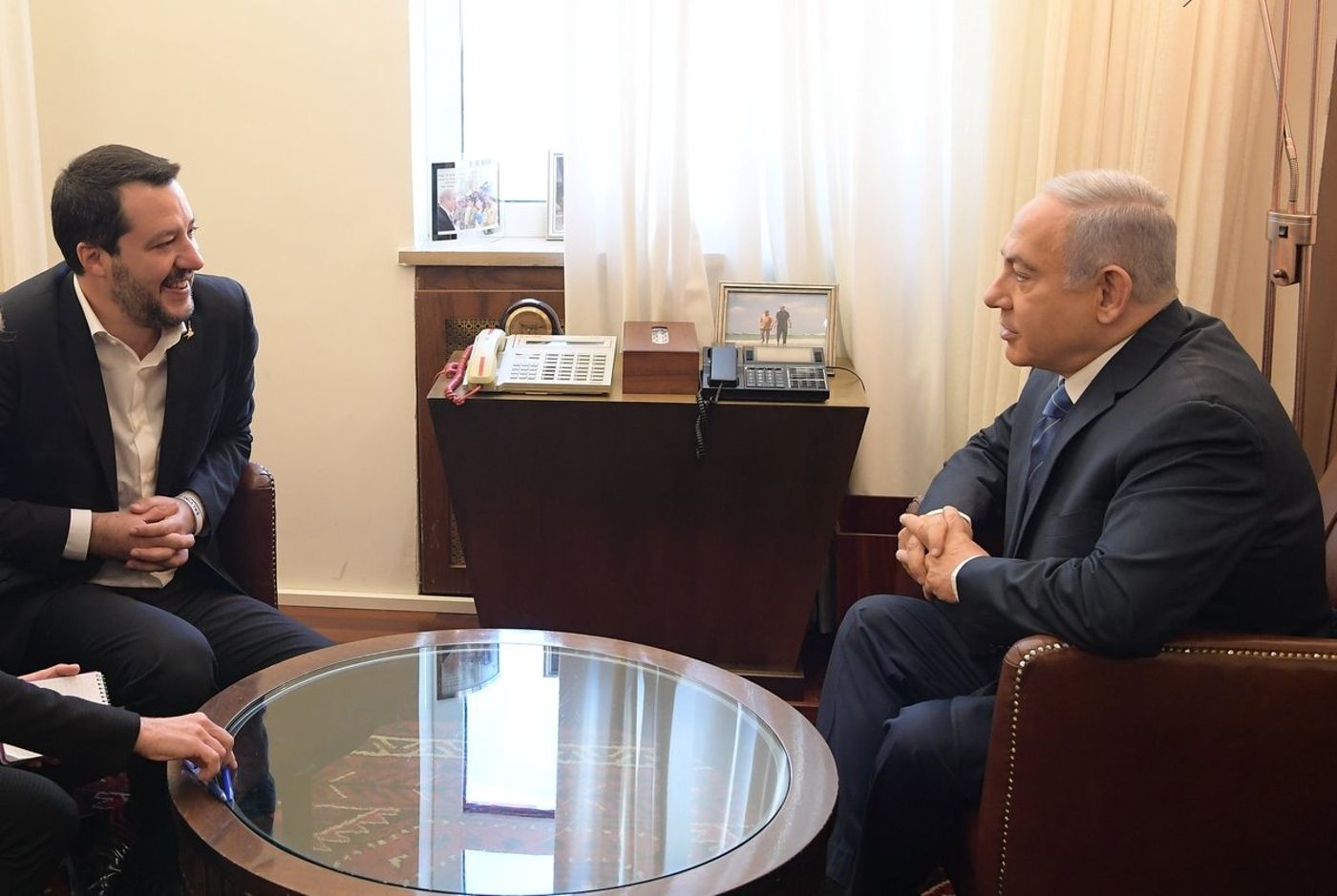 סערה באיטליה בעקבות פגישתו של סלביני ונתניהו