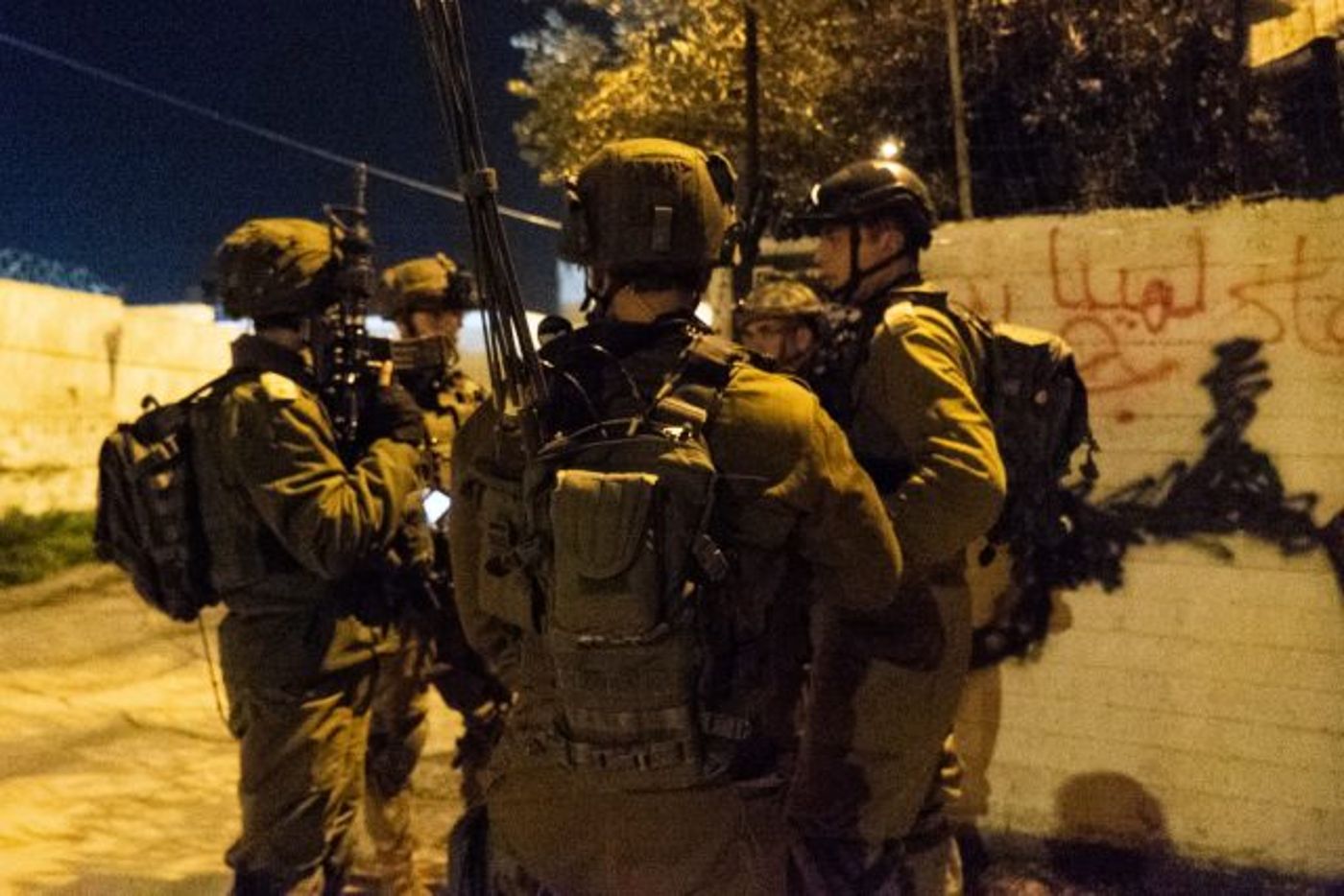 צה"ל פשט על יו"ש: עשרות מחבלי חמאס נעצרו. צפו