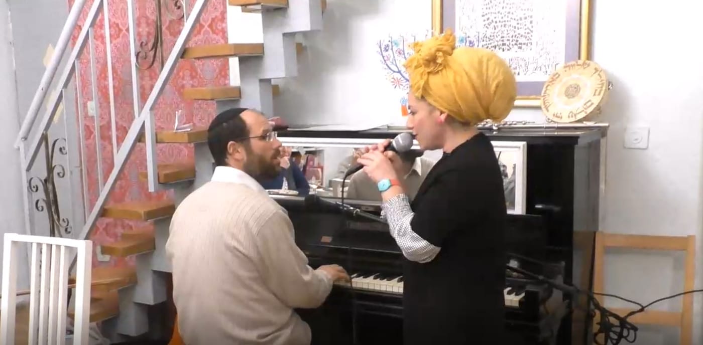 כמו בימים הטובים: אהרן וריקה רזאל בדואט• צפו