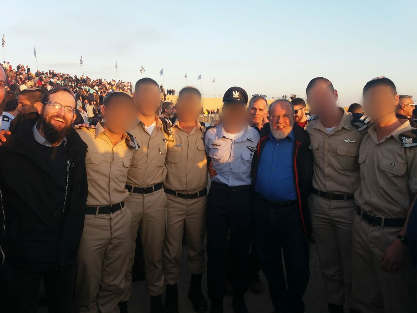 כבוד: הנווט האתיופי הסרוג קיבל את הכנפיים