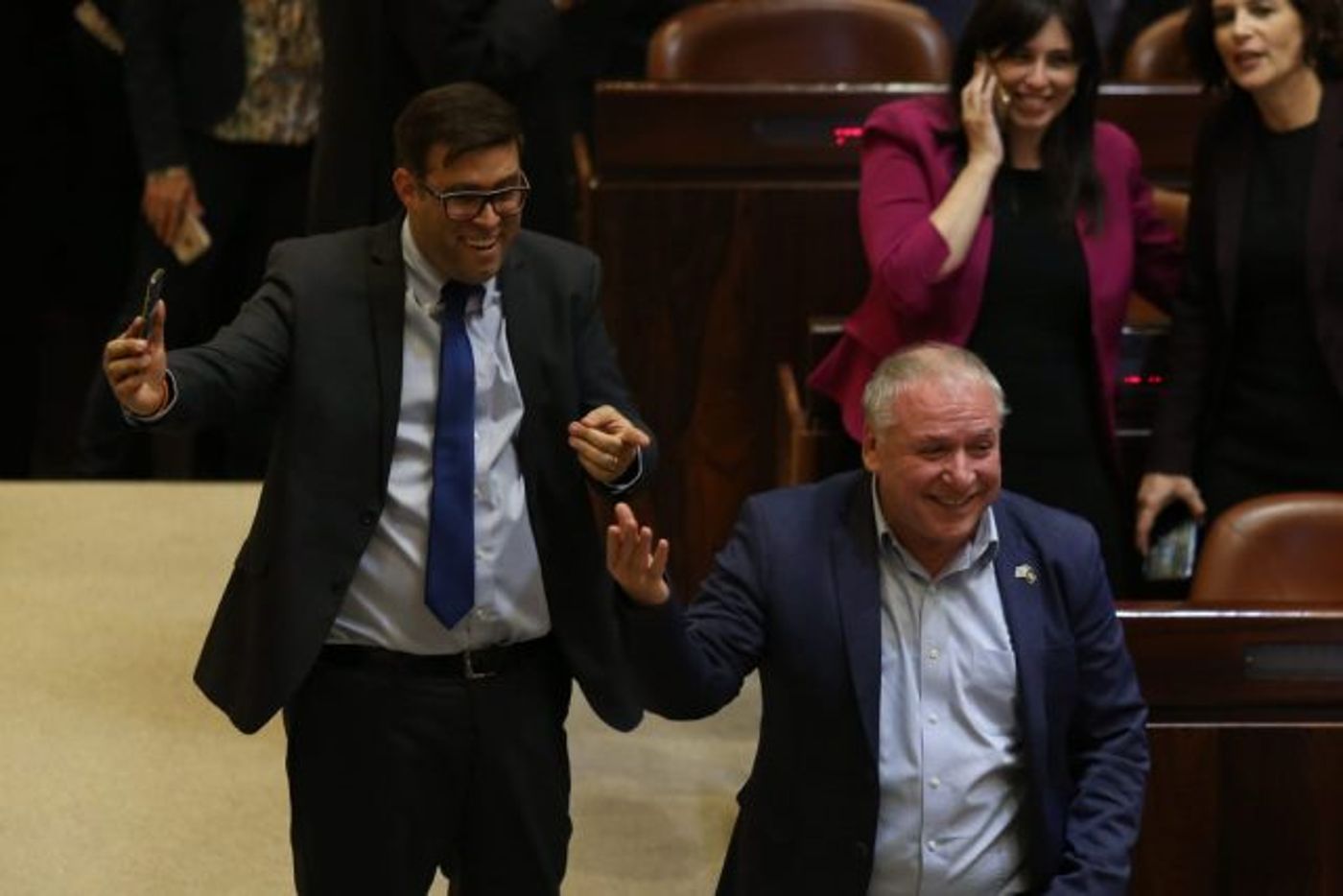 אמסלם וחזן לאחר ההצבעה על החוק