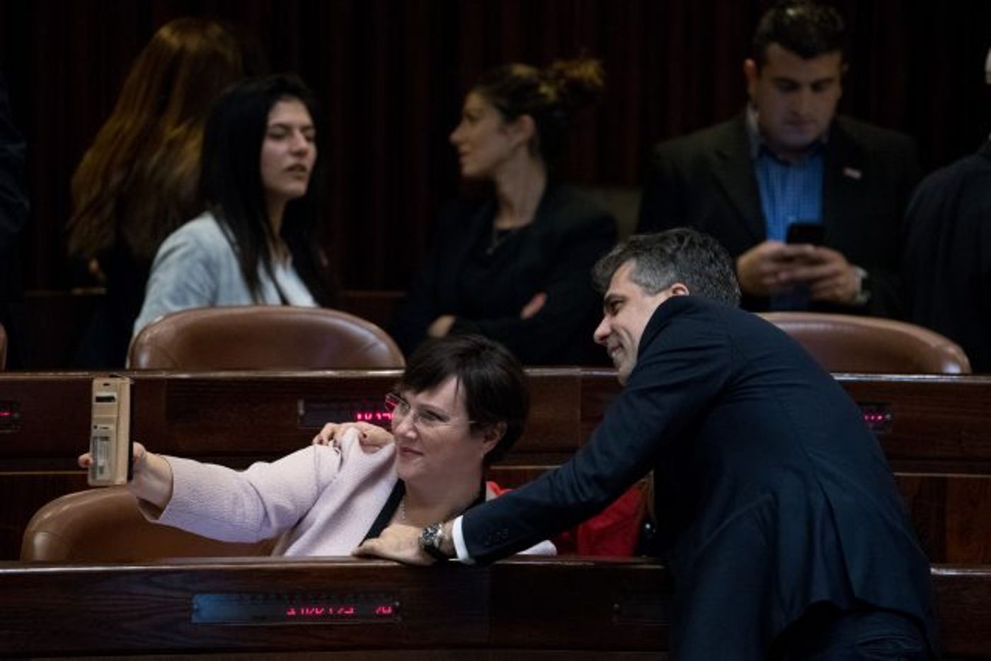 תיעוד אחרון: הח"כים בסלפי פרידה מהכנסת • גלריה