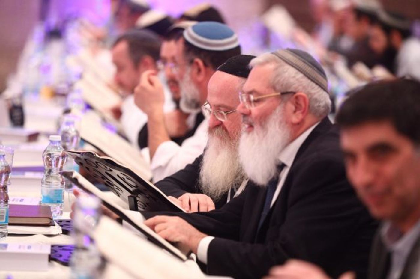 יחד בקדושה: ישיבות ההסדר מסיימים את הש"ס ביום אחד