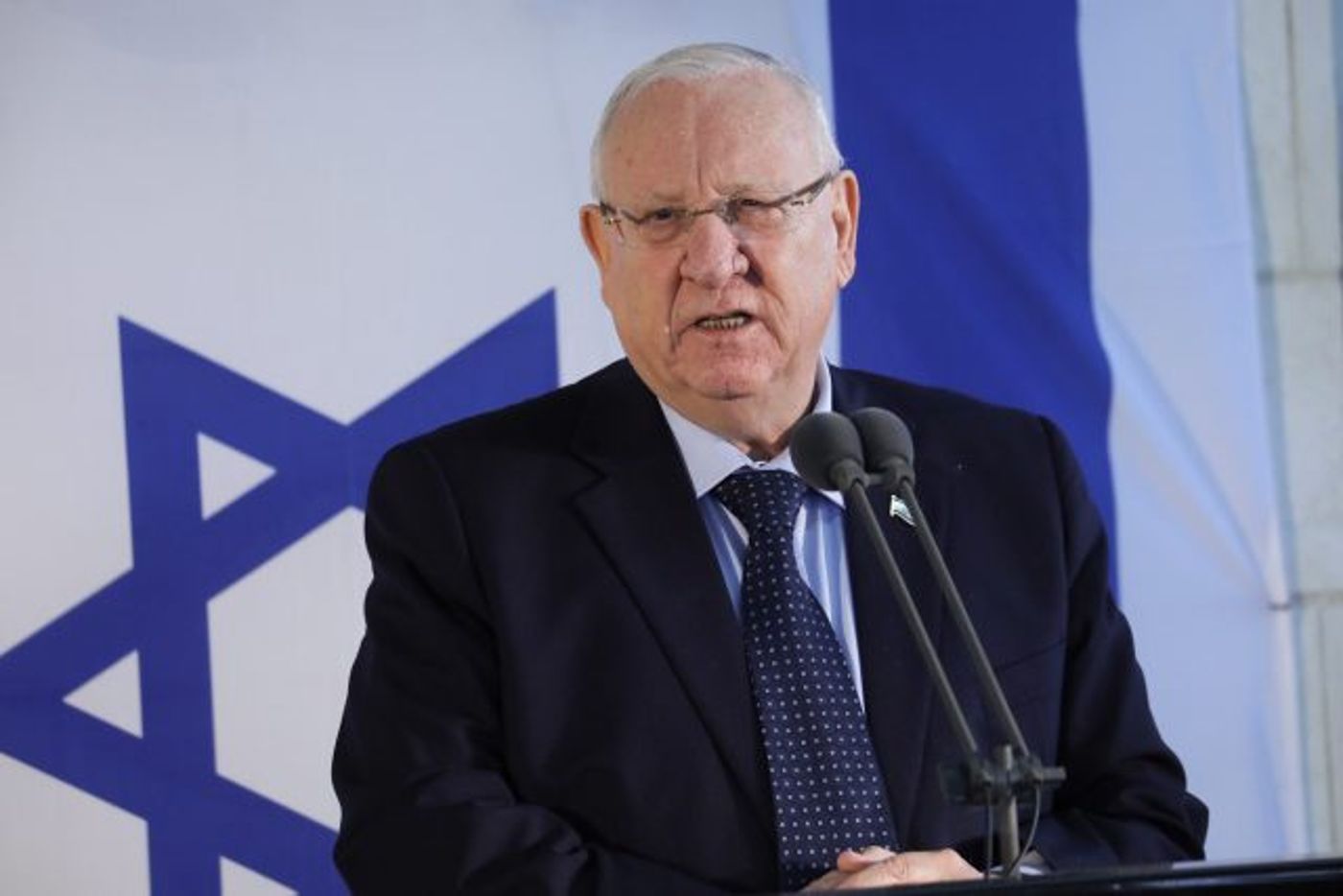 הנשיא סופד לארנס