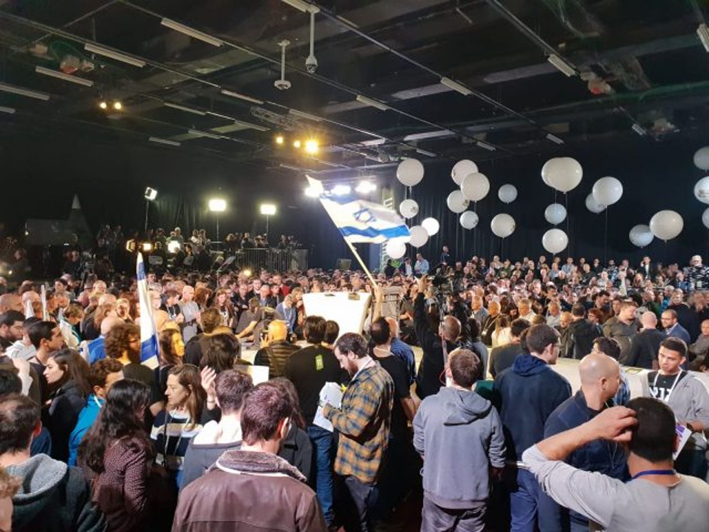 המשתתפים בכנס הבחירות של גנץ