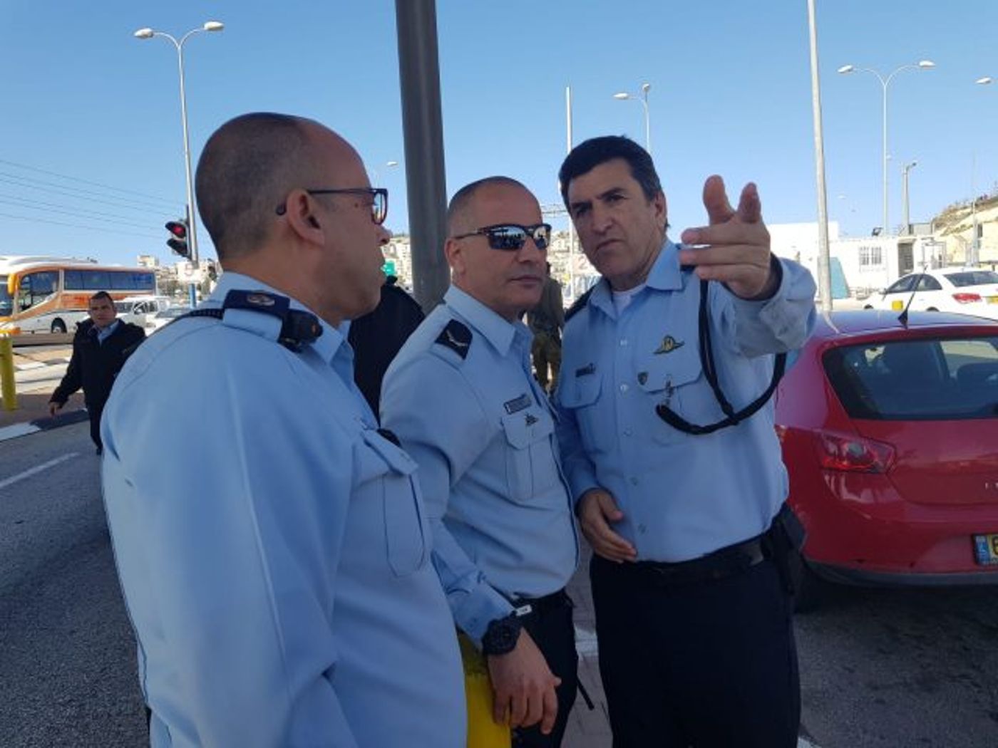 מפקד מחוז ירושלים בזירת הפיגוע (קרדיט: דוברות המשטרה)