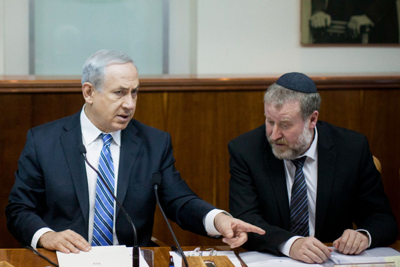 לאחר החלטת היועמ"ש: מה ההליך שנתניהו יעבור?