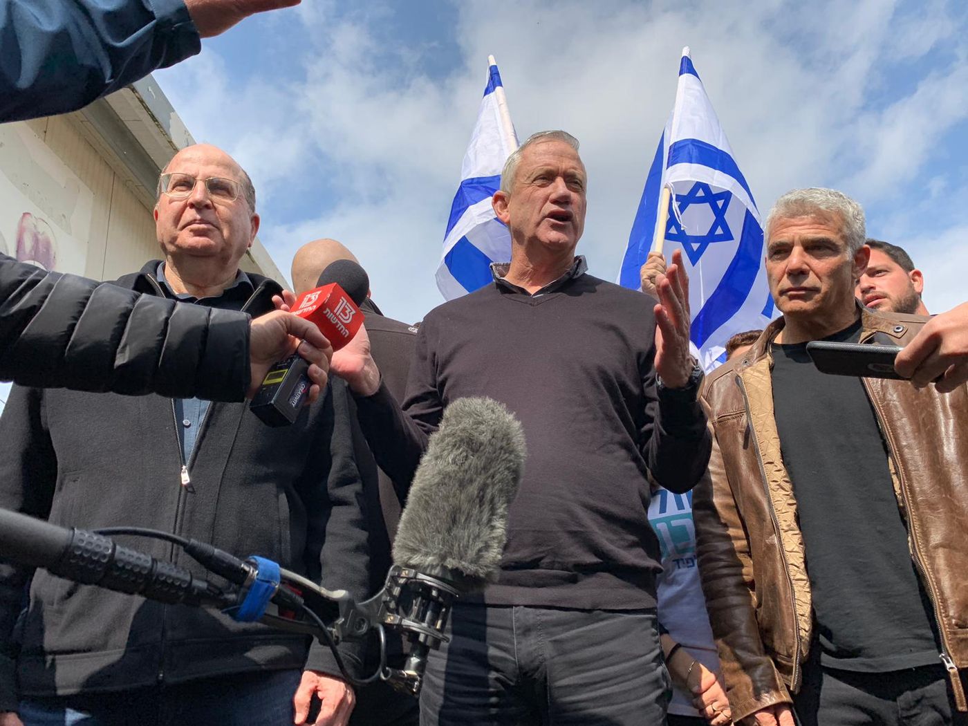 "יש לנו ביחד 117 שנים של נסיון צבאי ובטחוני"