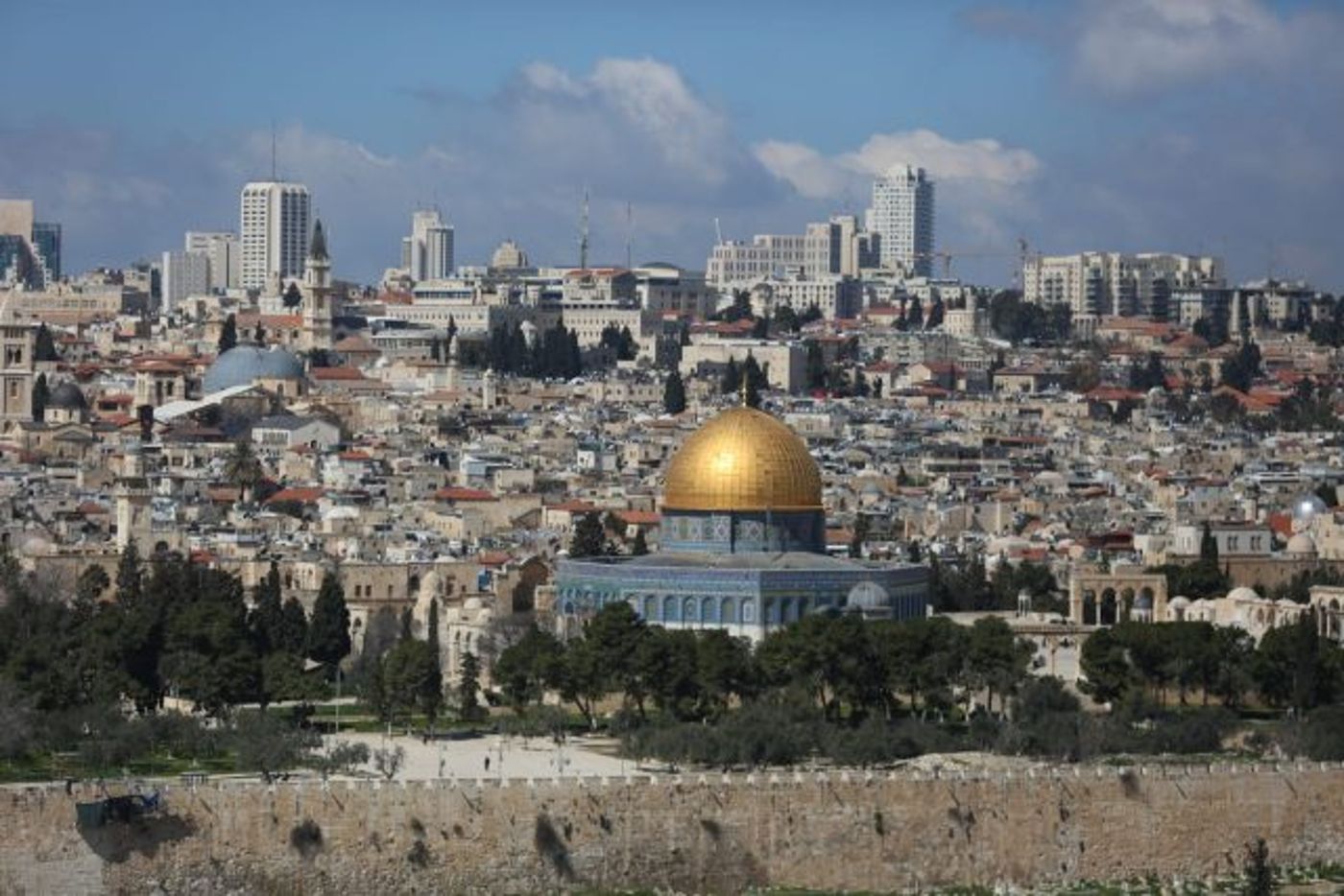 עיר עוטפת אור: גלריית פאר מהעיר העתיקה בירושלים