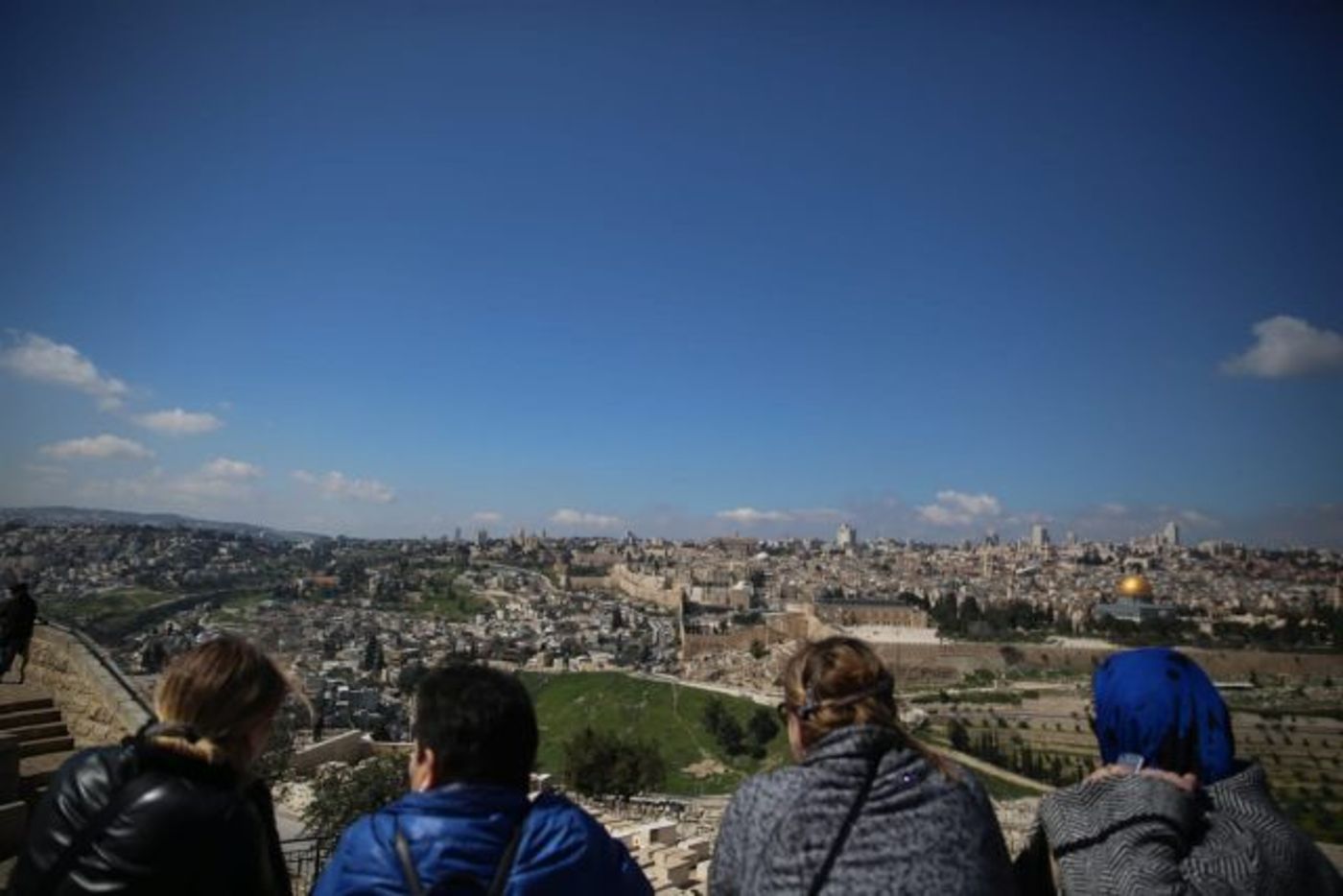 עיר עוטפת אור: גלריית פאר מהעיר העתיקה בירושלים