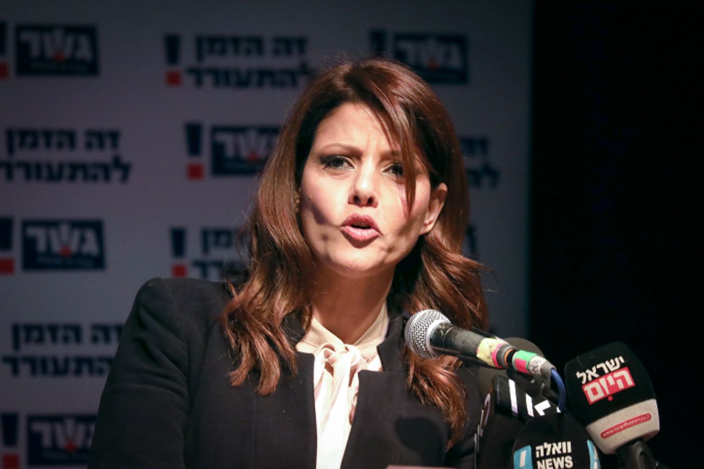 בתמורה להמלצה: התנאי של אורלי לוי לגנץ ולנתניהו