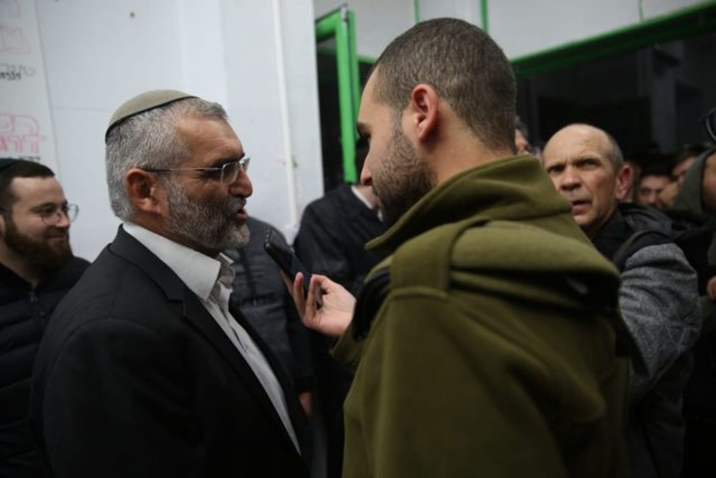 בן ארי על הפסילה: "חונטה משפטית לקחה את השלטון"