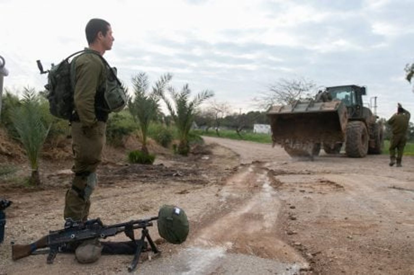 גלריה: הדרום חוזר לשגרה, צה"ל נערך לתקיפה