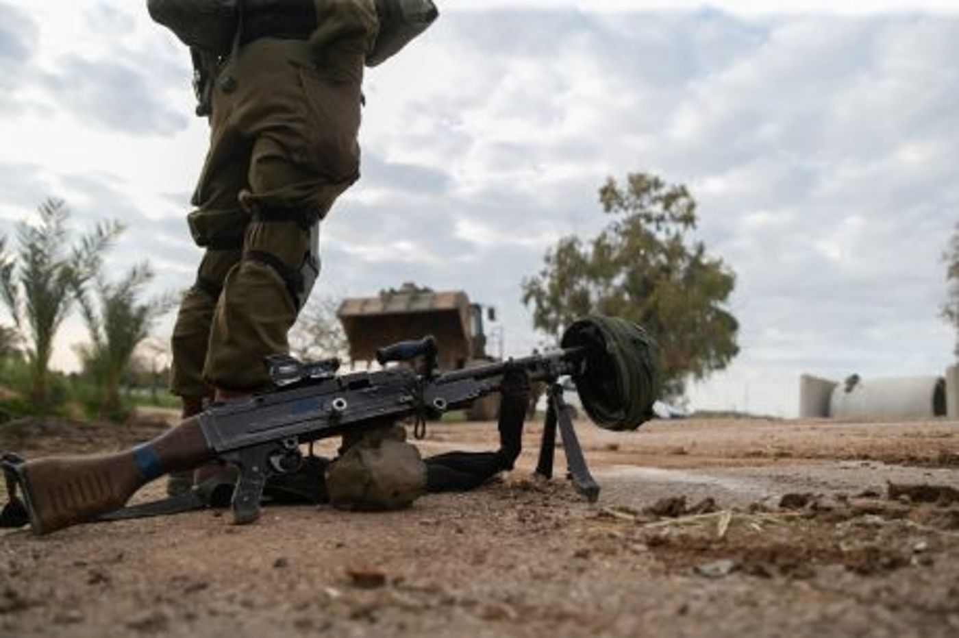 גלריה: הדרום חוזר לשגרה, צה"ל נערך לתקיפה