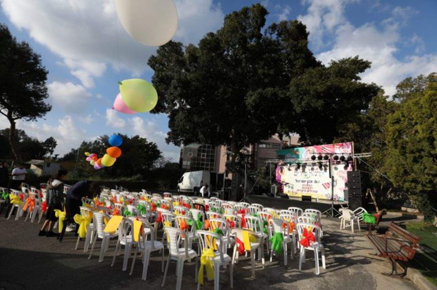 מרגש: עמותת 'אבן ישראל' משמחת את חניכות 'שתילים'