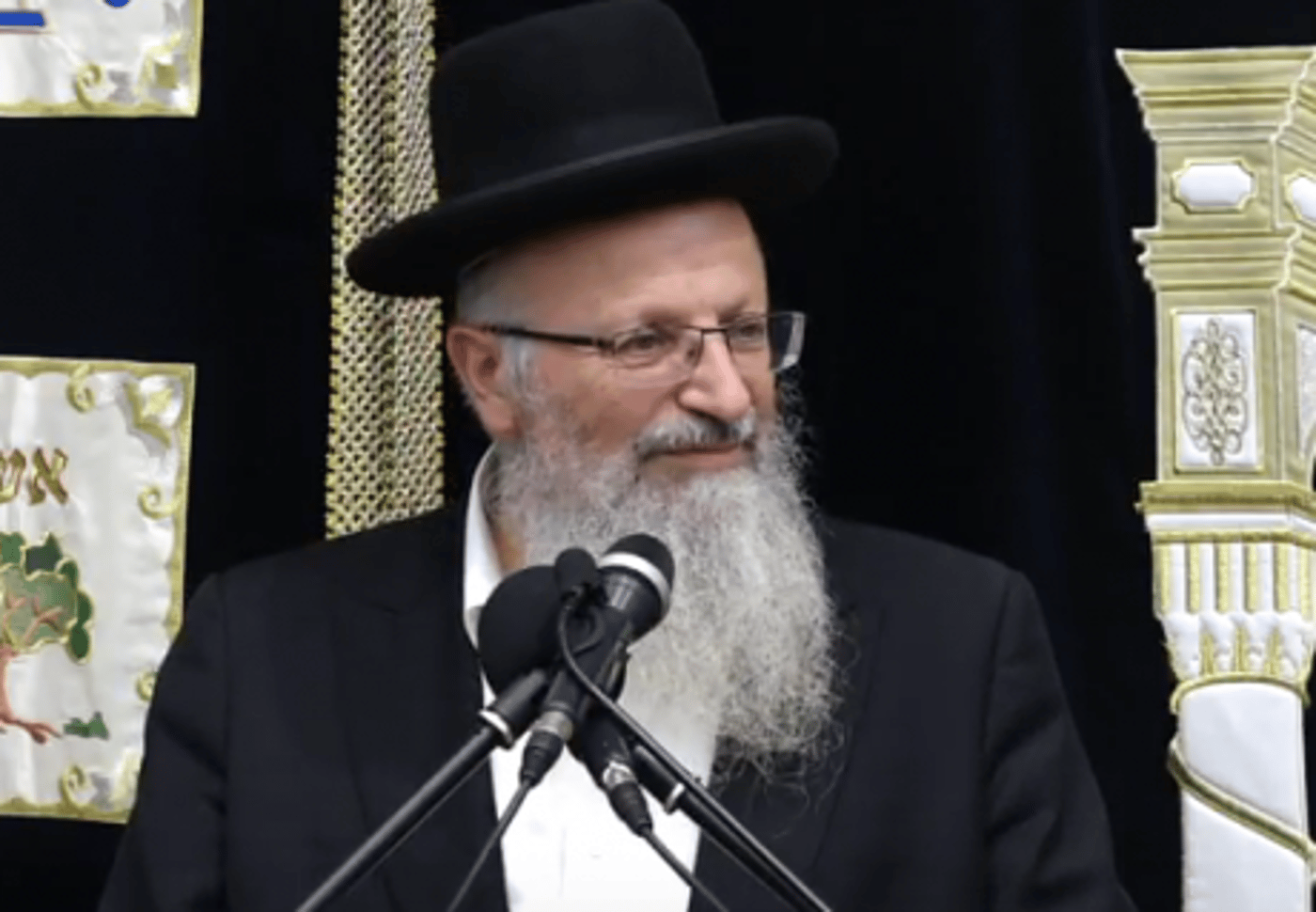 צפו: הרב שמואל אליהו בהכנה לליל הסדר