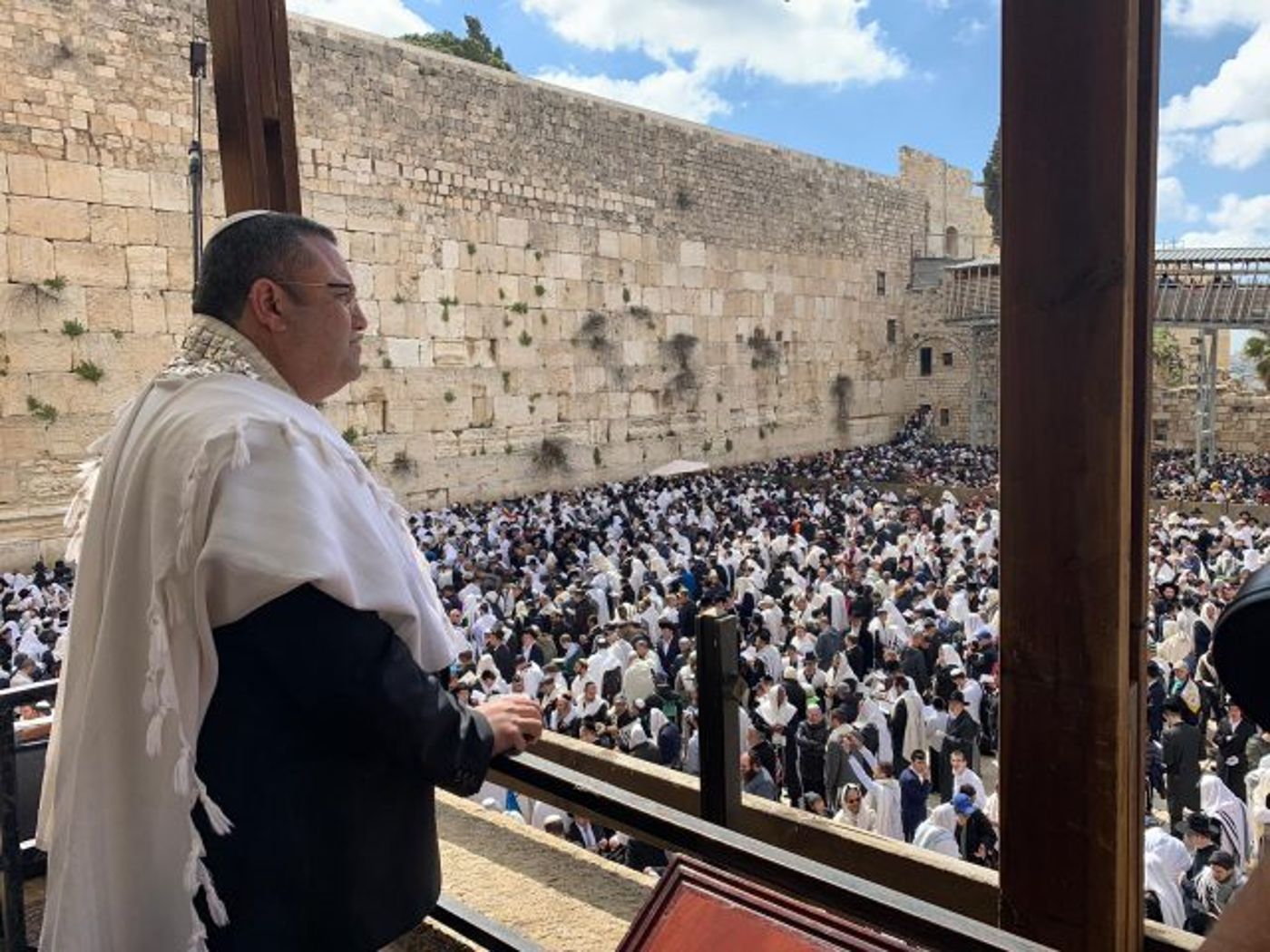 מרהיב: 100 אלף איש בברכת כוהנים בכותל. גלריה