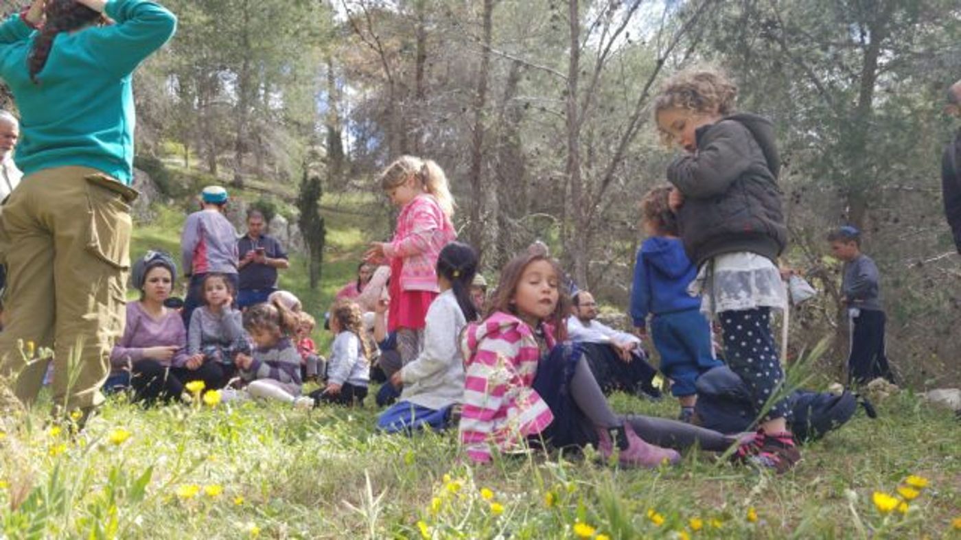 חול המועד פסח: אלפי מטיילים בגוש עציון
