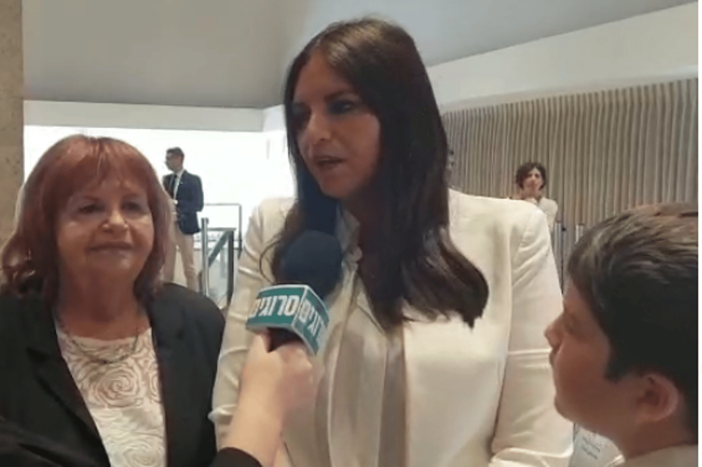 ח"כ ברק לסרוגים: "הייתי רוצה שסבתא תהיה איתי"
