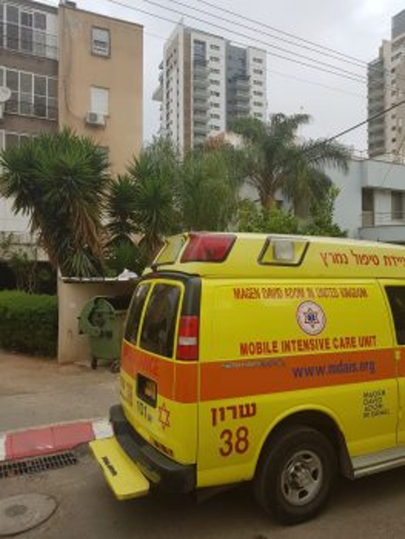 נתניה: פעוט מחוסר הכרה פונה לאחר החייאה לביה"ח