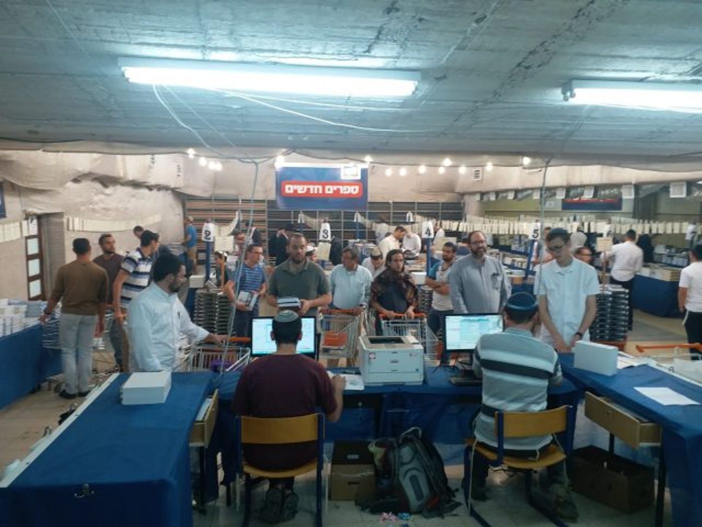 שיא ביריד הספרים: מעל 17,000 מבקרים