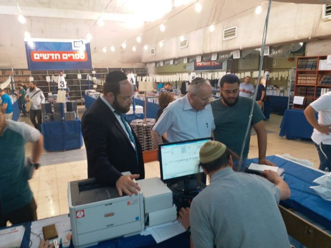 שיא ביריד הספרים: מעל 17,000 מבקרים