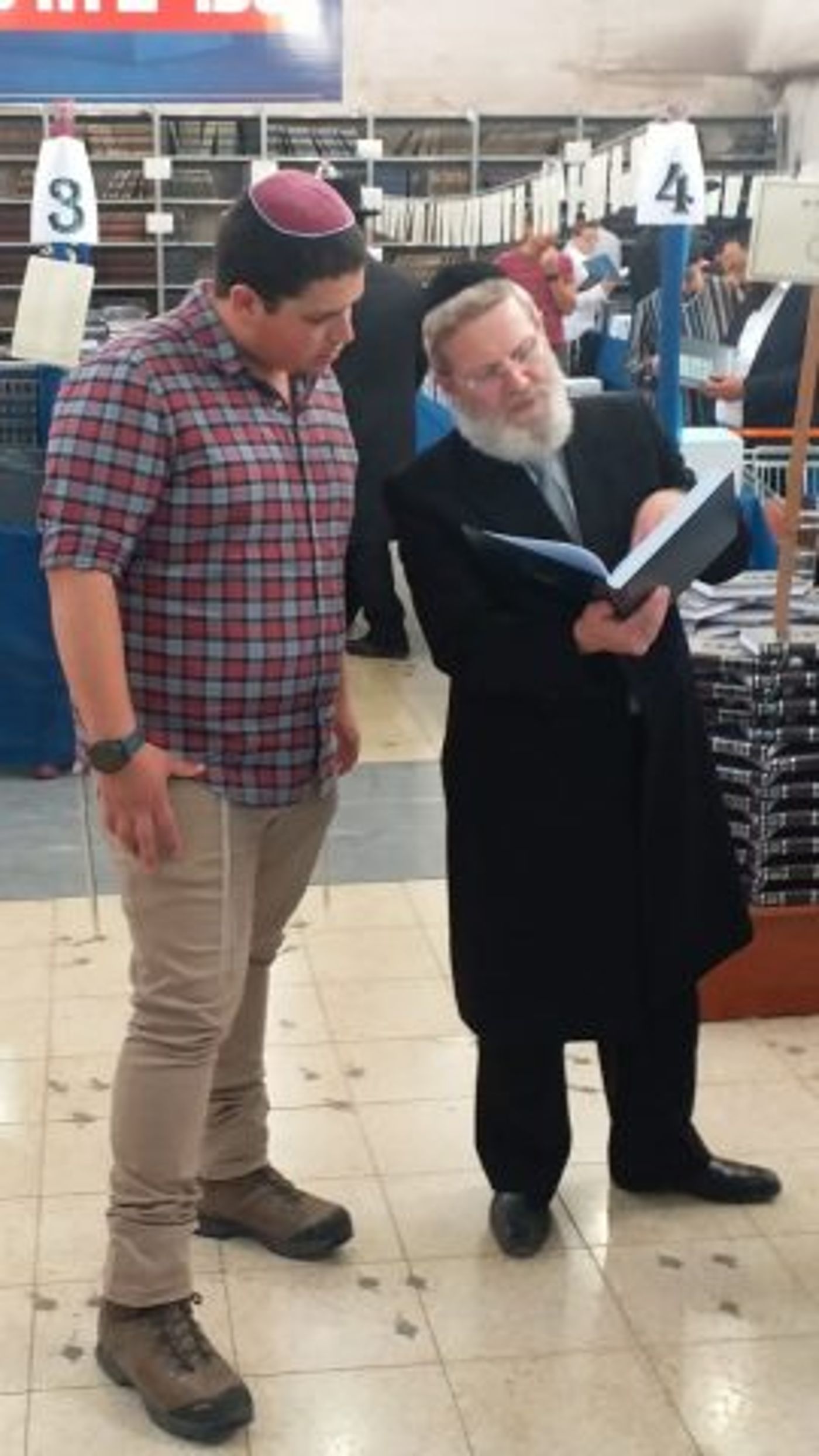 שיא ביריד הספרים: מעל 17,000 מבקרים