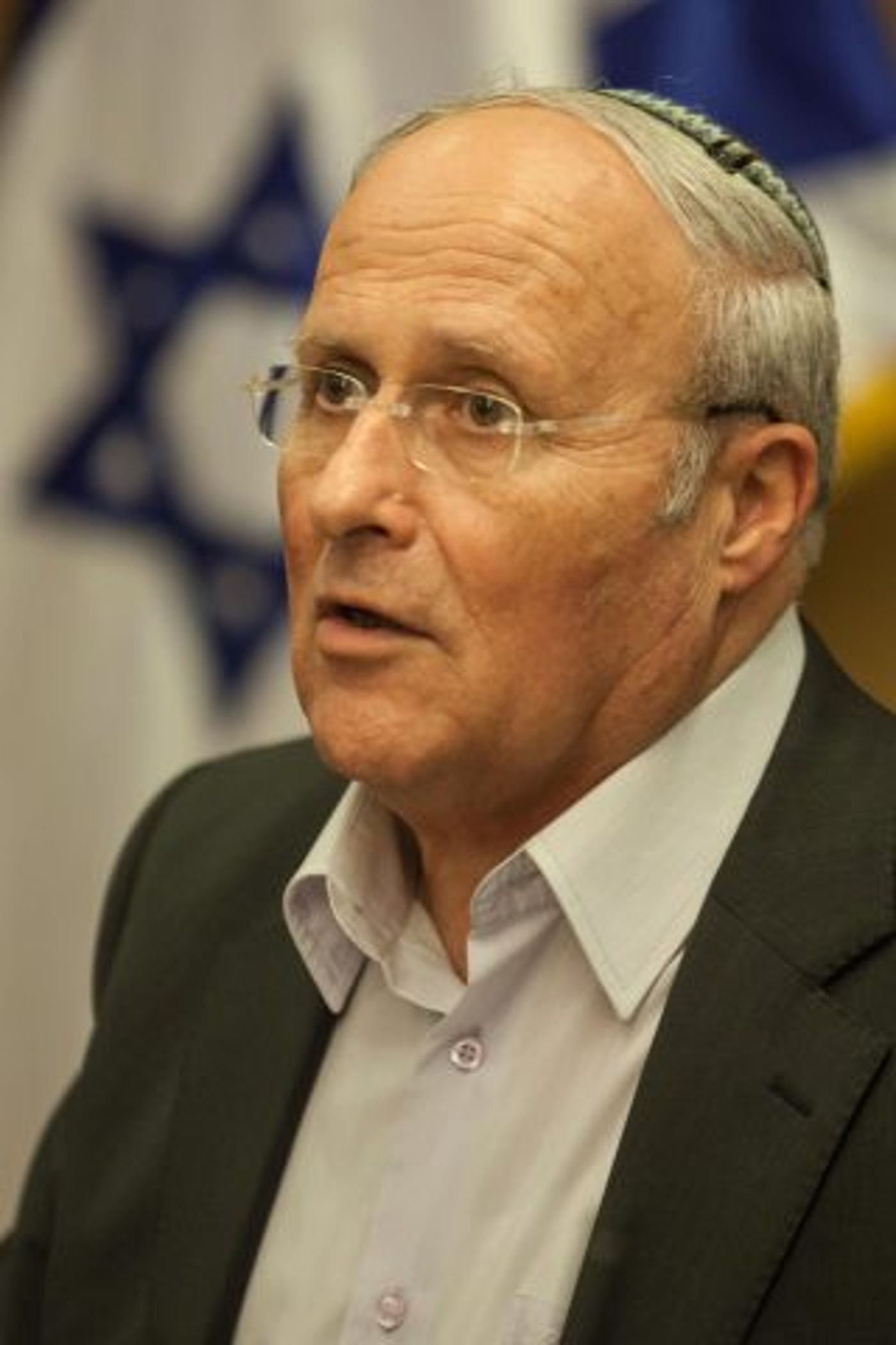 זבולון אורלב: "החושך לא אפשר לי לראות את פניו של משה ולמעשה לא נפרדתי ממנו"