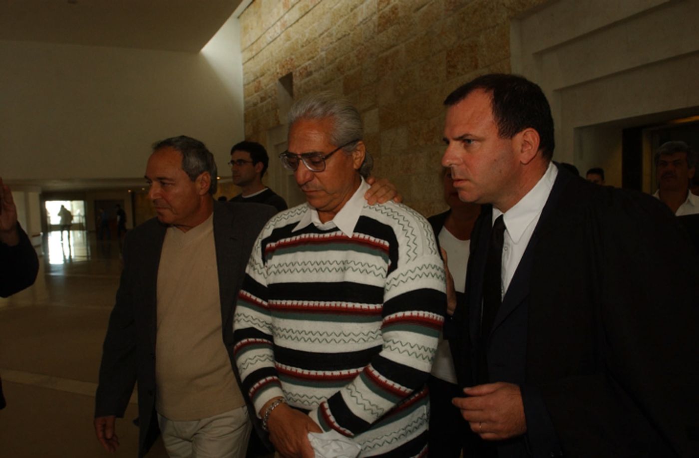 מעמוס ברנס לרומן זדורוב: הודאה היא סוף הסיפור?