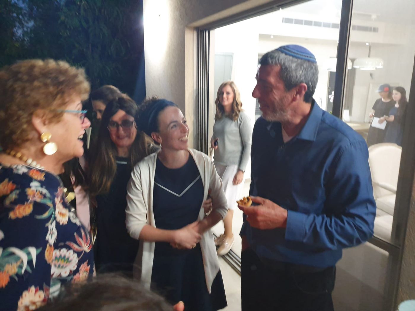 נשות הבית היהודי התכנסו, סילמן: נפעל להשבת הבנים