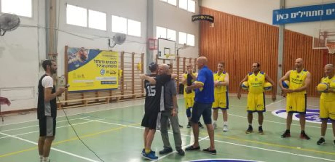 וותיקי מכבי ת"א בכדורסל מול נבחרת בנימין – מי ניצח?