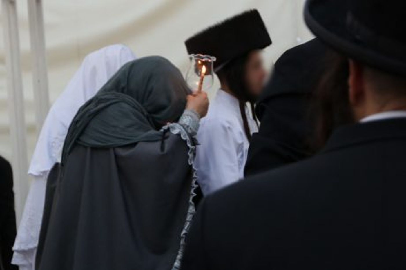 חתן בן 17, כלה בת 16: תיעוד מיוחד מחתונת הסתר