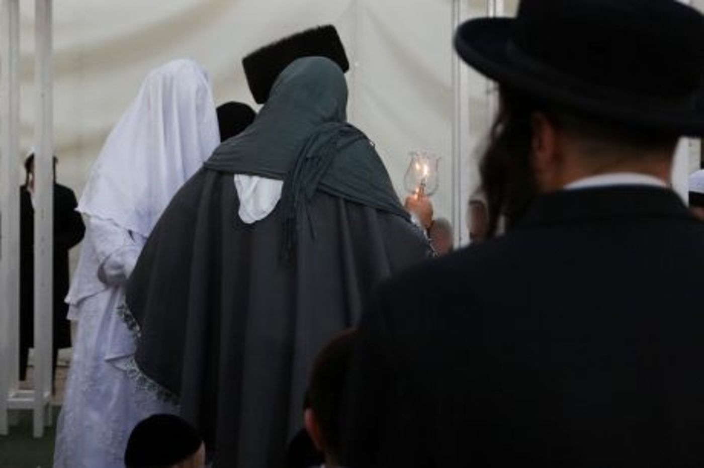 חתן בן 17, כלה בת 16: תיעוד מיוחד מחתונת הסתר