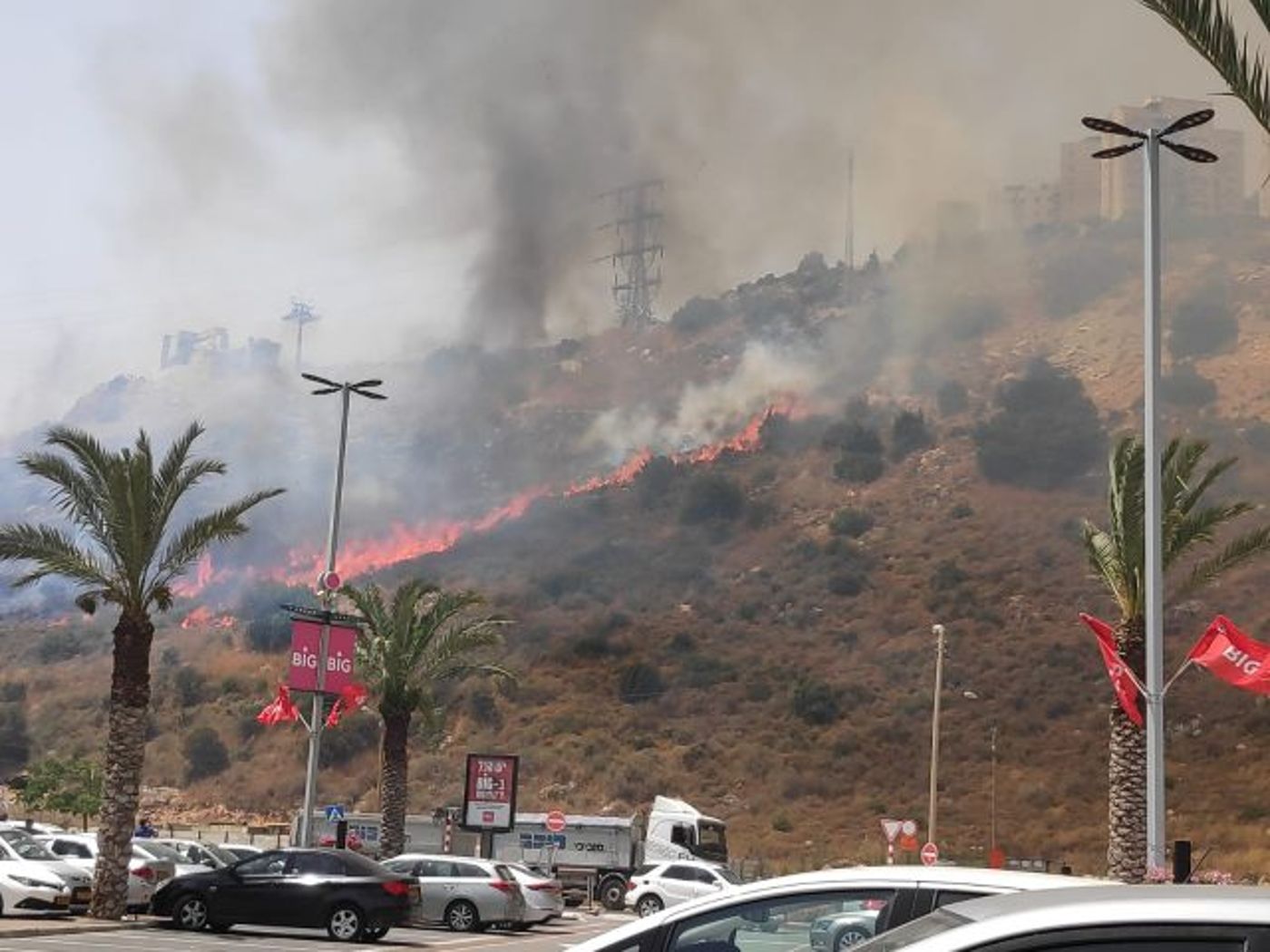 עשן בחיפה היום