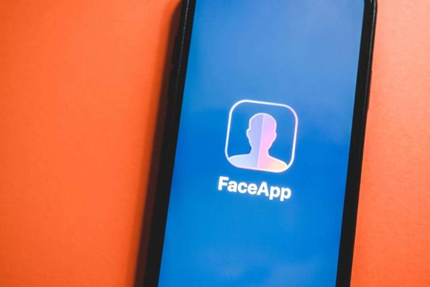 אפליקציית Faceapp