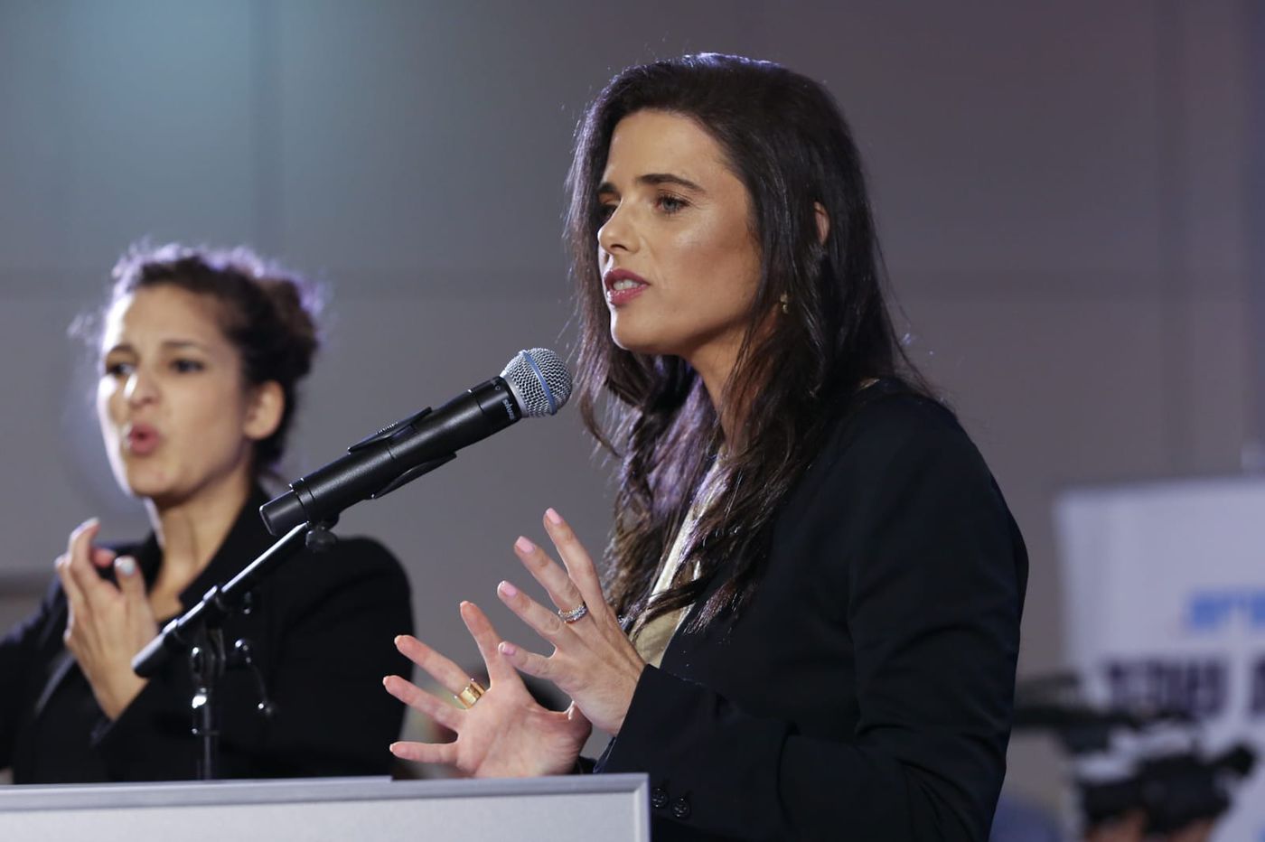 שקד מציבה דד ליין: "צריך לקבל החלטות ביום ראשון"