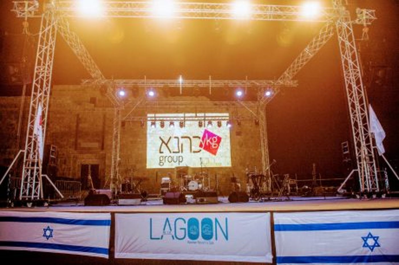 במטוס פרטי לקפריסין: ישי ריבו בפסטיבל ההיסטורי