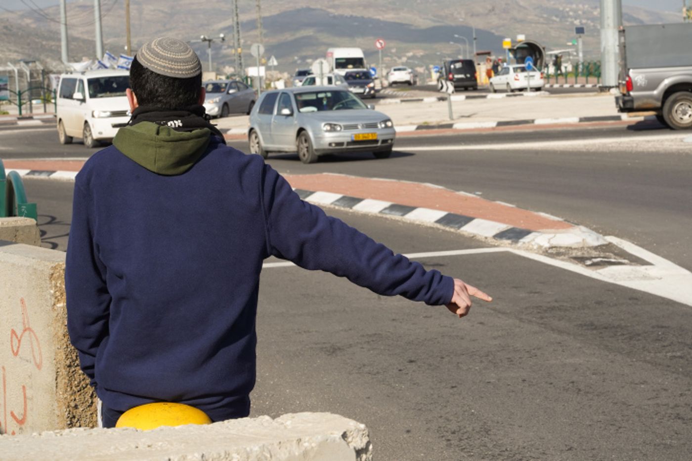 עצירת טרמפים ארכיון למצולם אין קשר לנאמר בכתבה