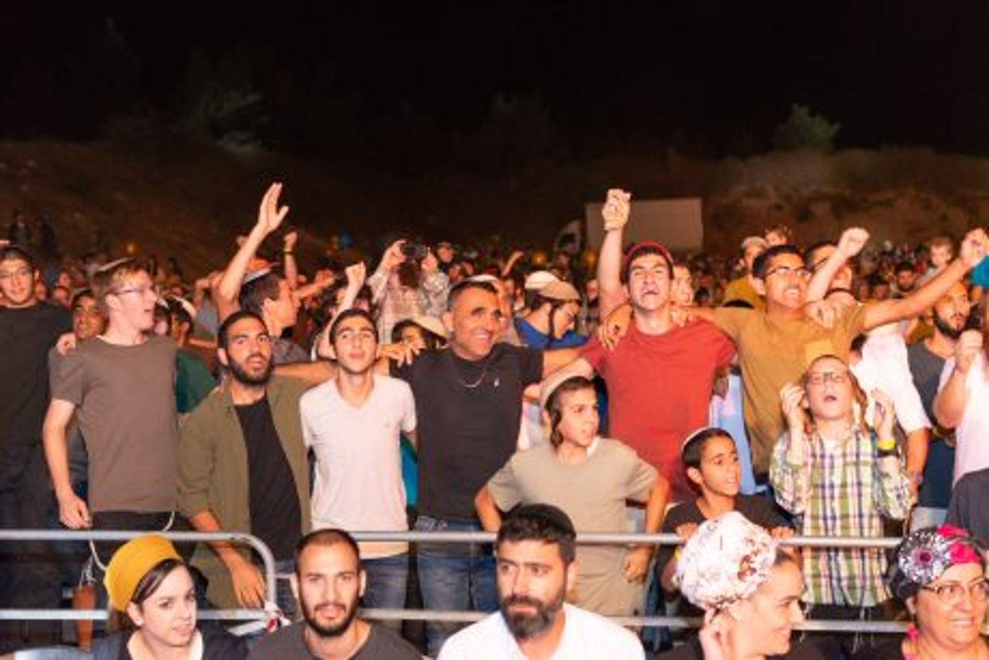 צפו: מיטב אמני ישראל הגיעו לחזק את בית אל