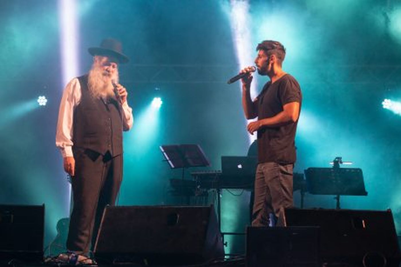 צפו: מיטב אמני ישראל הגיעו לחזק את בית אל
