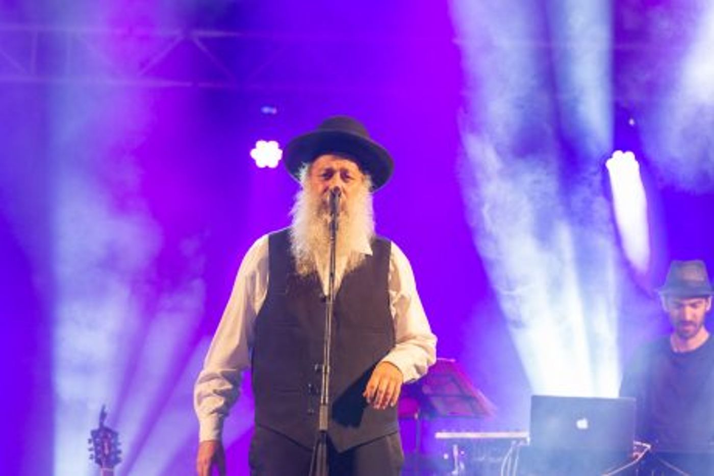 צפו: מיטב אמני ישראל הגיעו לחזק את בית אל