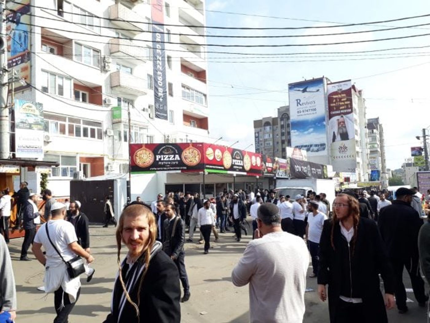 רגע לפני החג: כך נראים רחובות אומן. תיעוד מיוחד