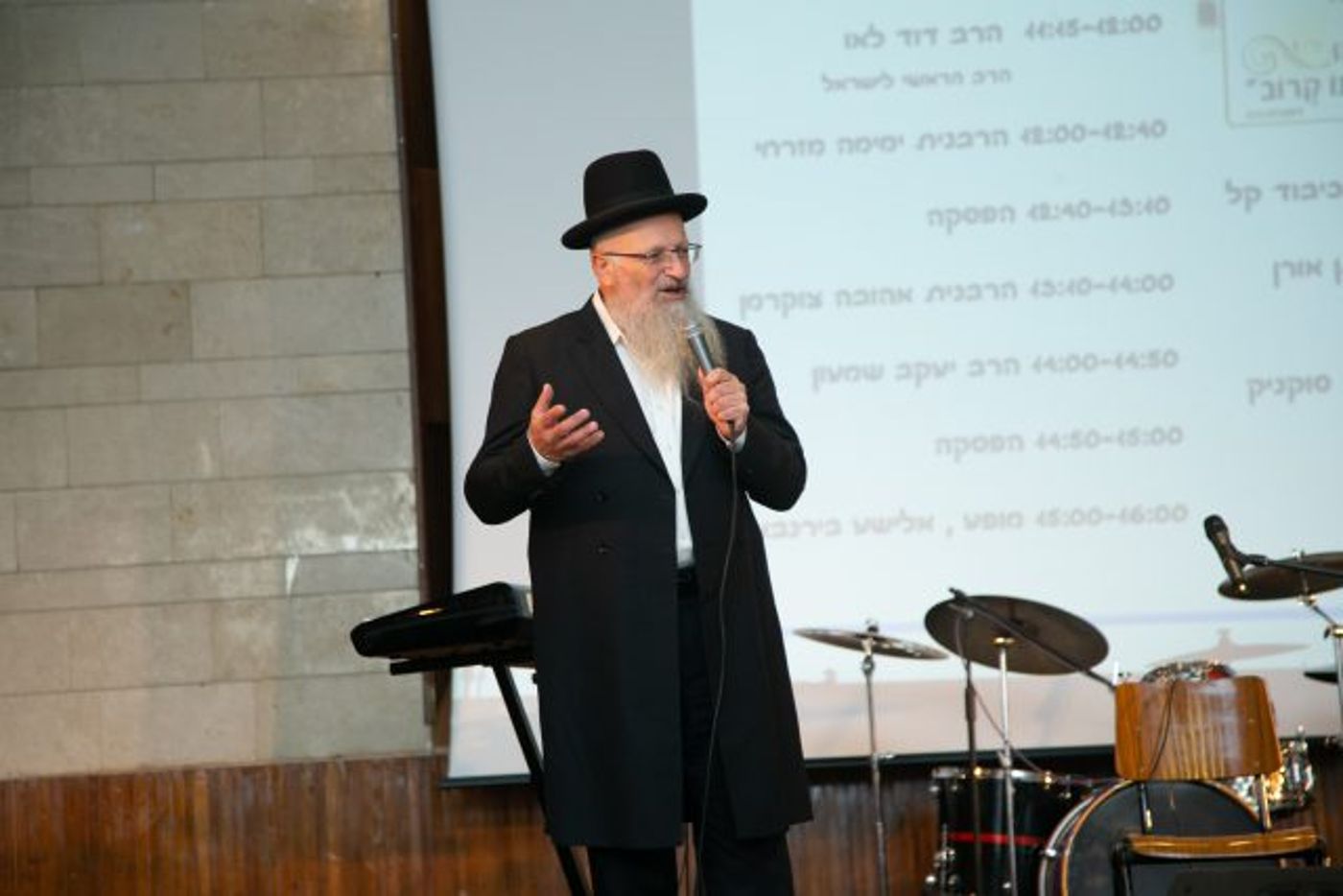הרב לאו: "באלול הקב"ה עושה את הצעד הראשון לקראתנו"